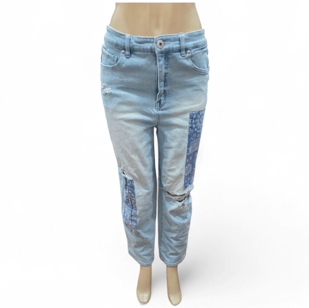 Style & Co Light Wash Distressed Bandana Patch Cropped Jeans Sz 8